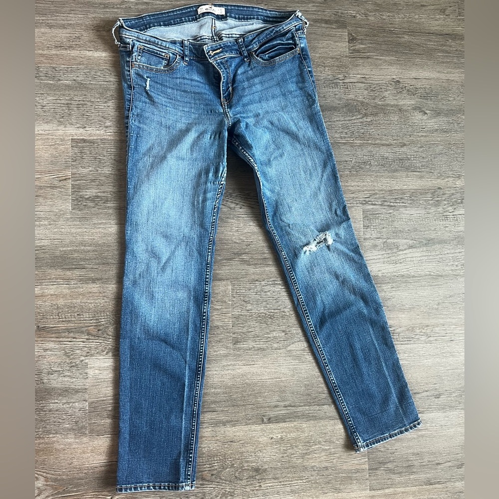 Size 15R (junior) Hollister Jeans